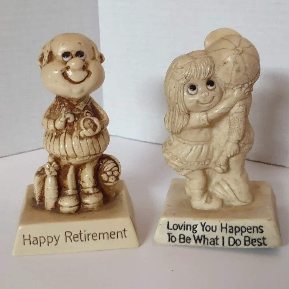 Vintage 70s Set of 2 R&W Berries Loving You 710 Happy Retirement 9227 USA Figure - Picture 1 of 6